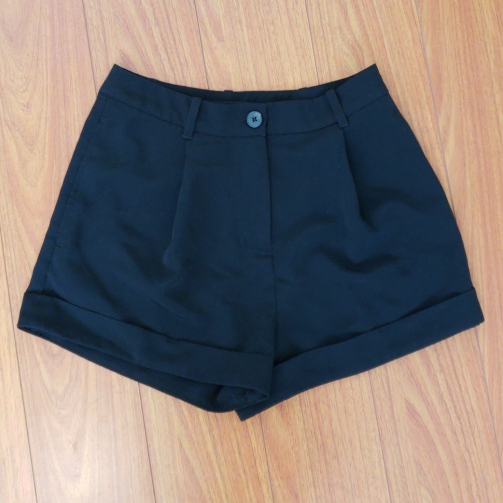 🌻HIGH WAIST• DRESSY SHORTS🌻